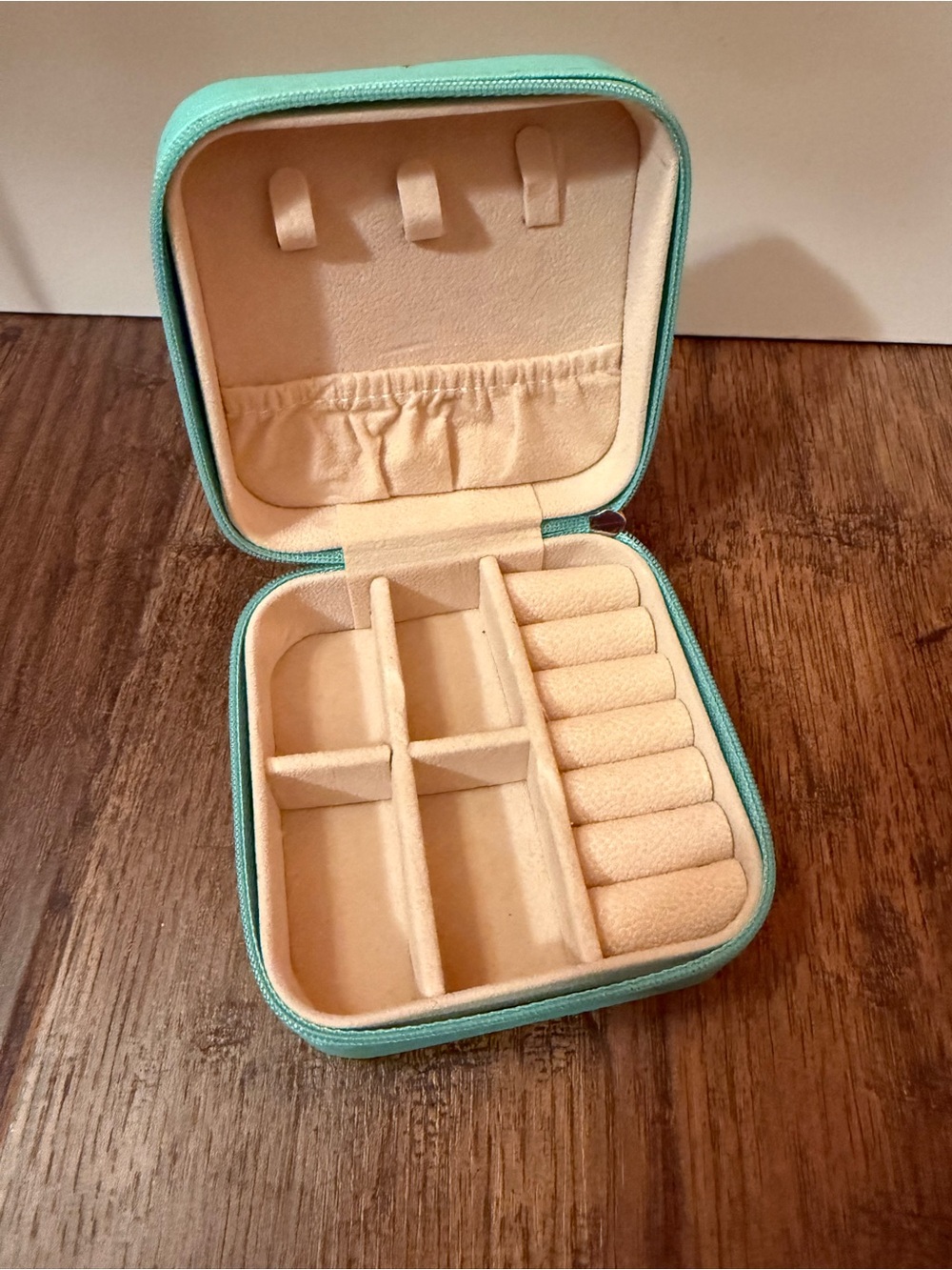 Compact Teal Mint Blue Jewelry Organizer Case with Ring Rolls